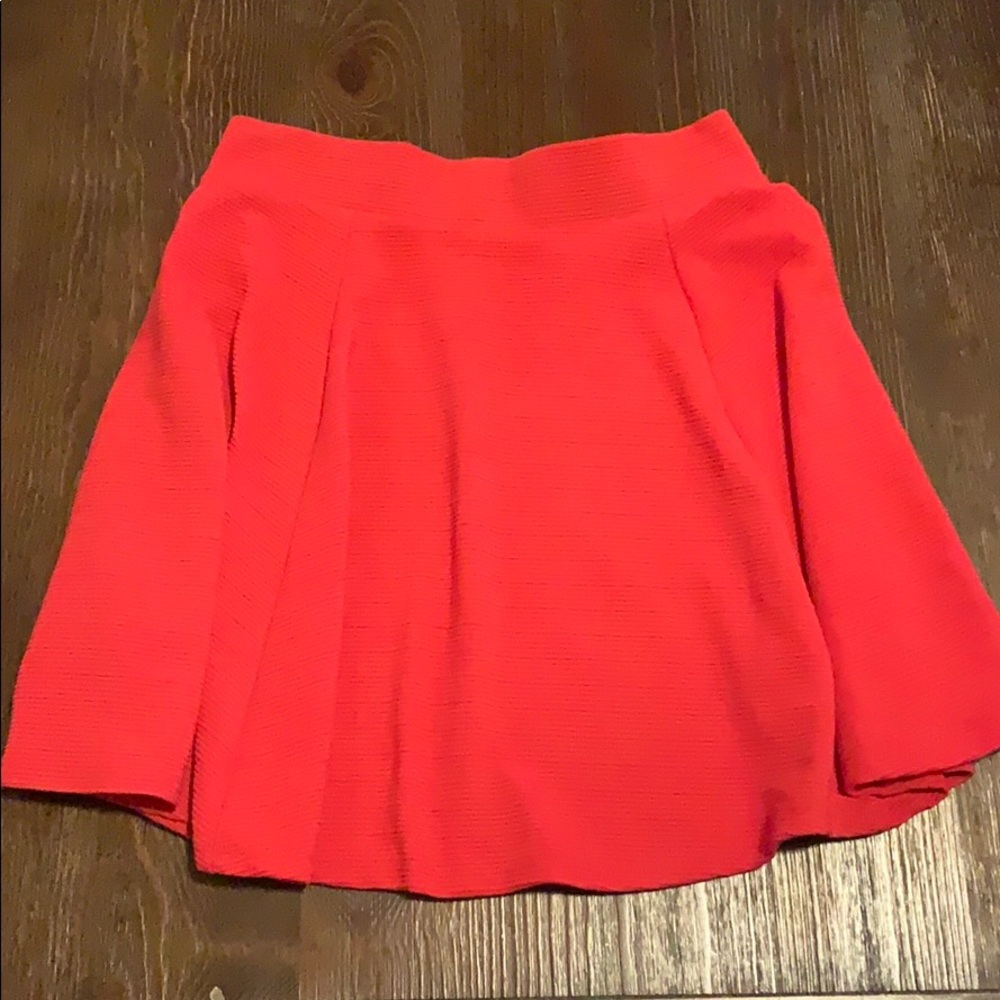 🔥3 for $10 🔥 Divided Size Small Red Skirt